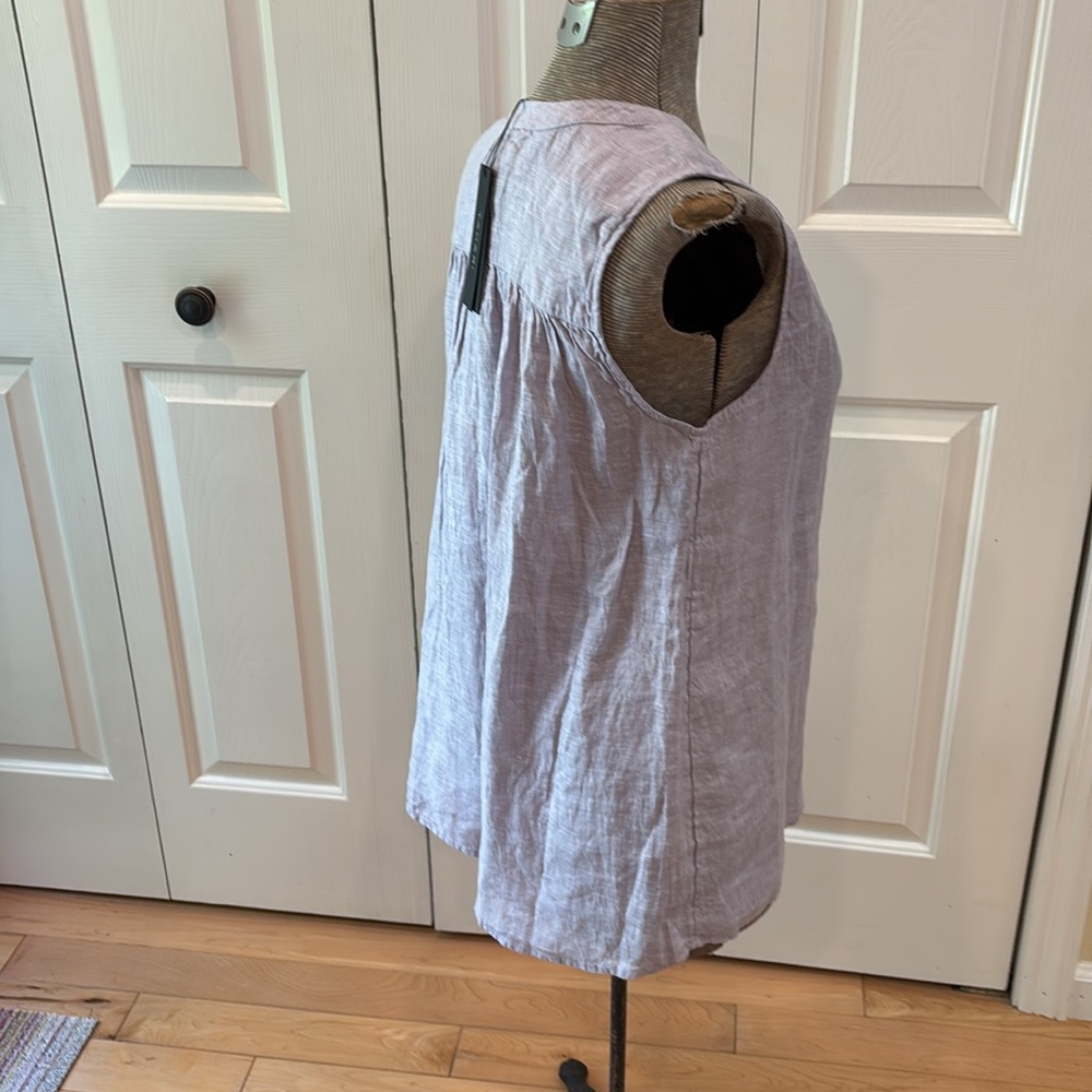 Tahari linen purple Lilac button pleated tank top - Picture 3 of 8